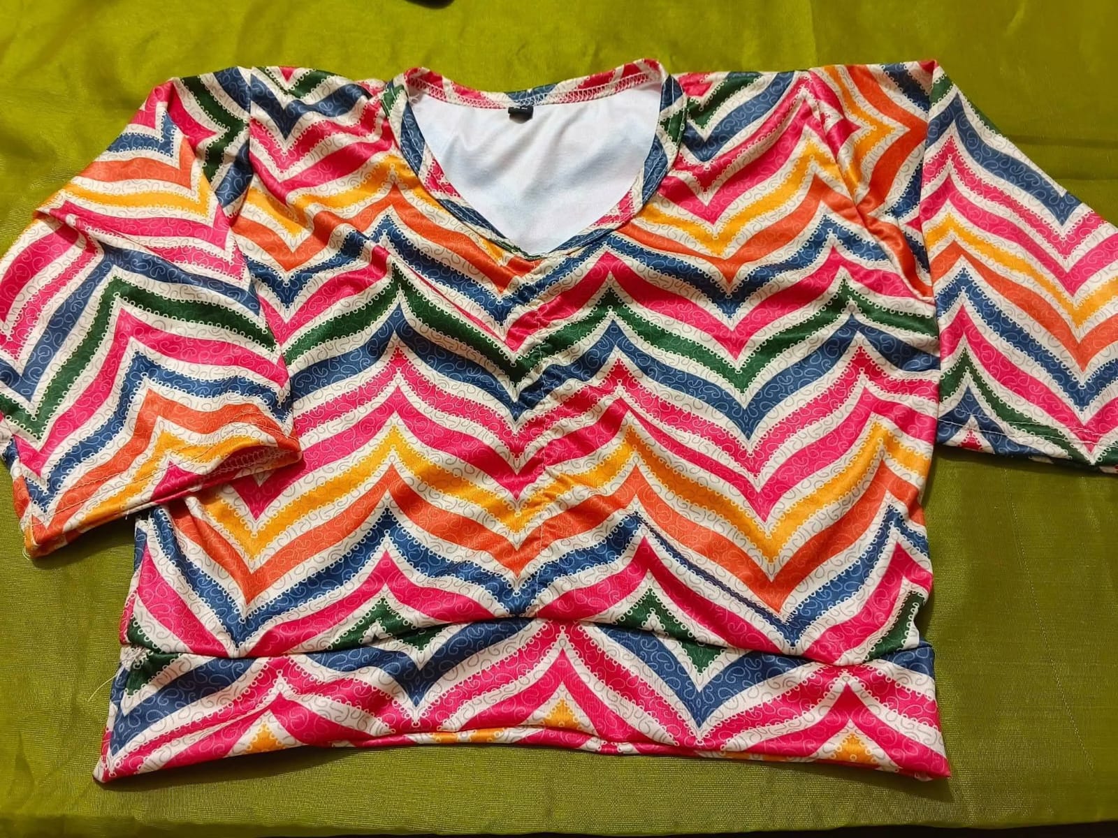 Stylish Printed Blouse for Women - Image 2