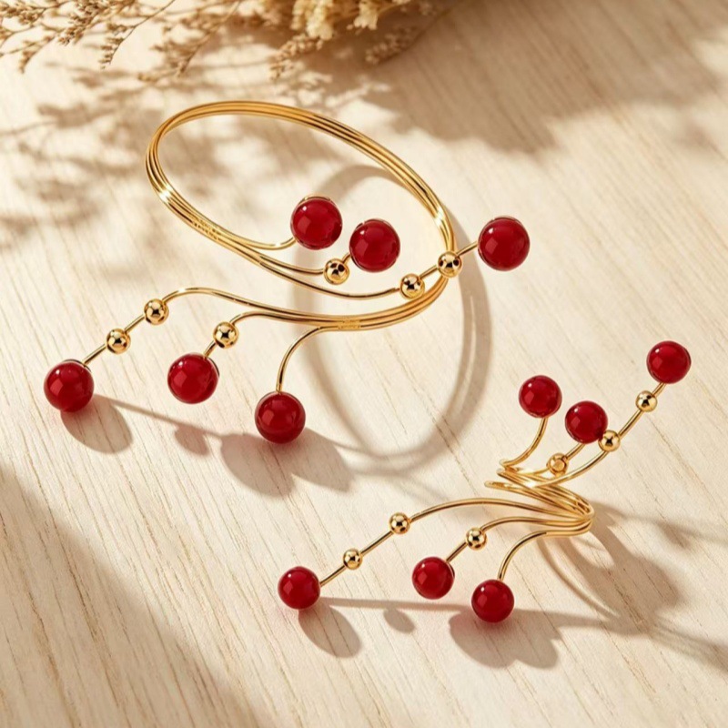 Elegant Pearl Gold-Tone Hand & Finger Jewelry Set - Image 4